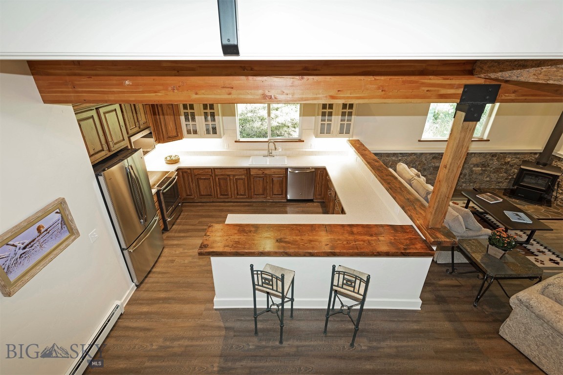 952 N Meadow Creek Rd