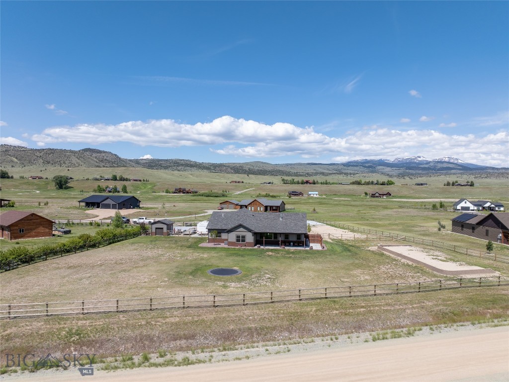 8 Sunset Court