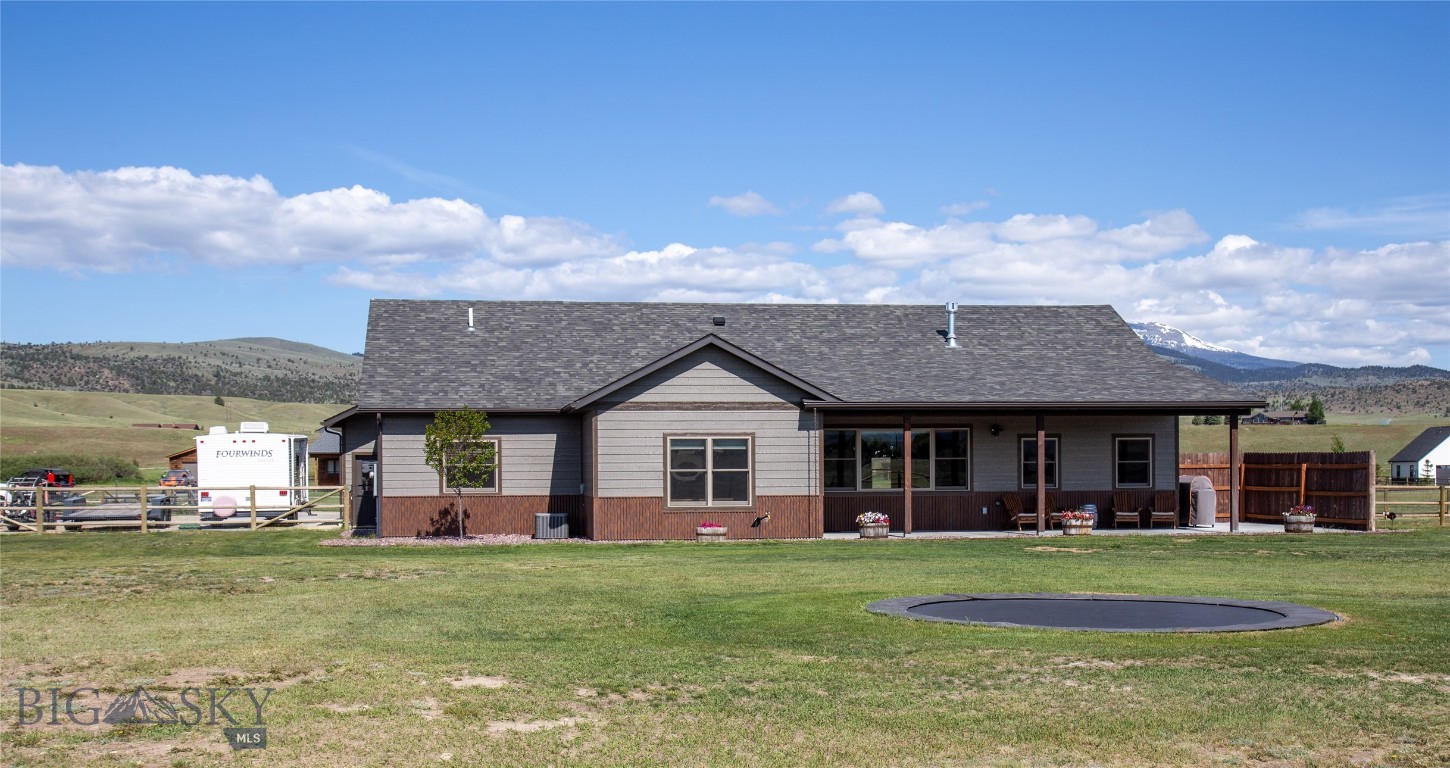 8 Sunset Court