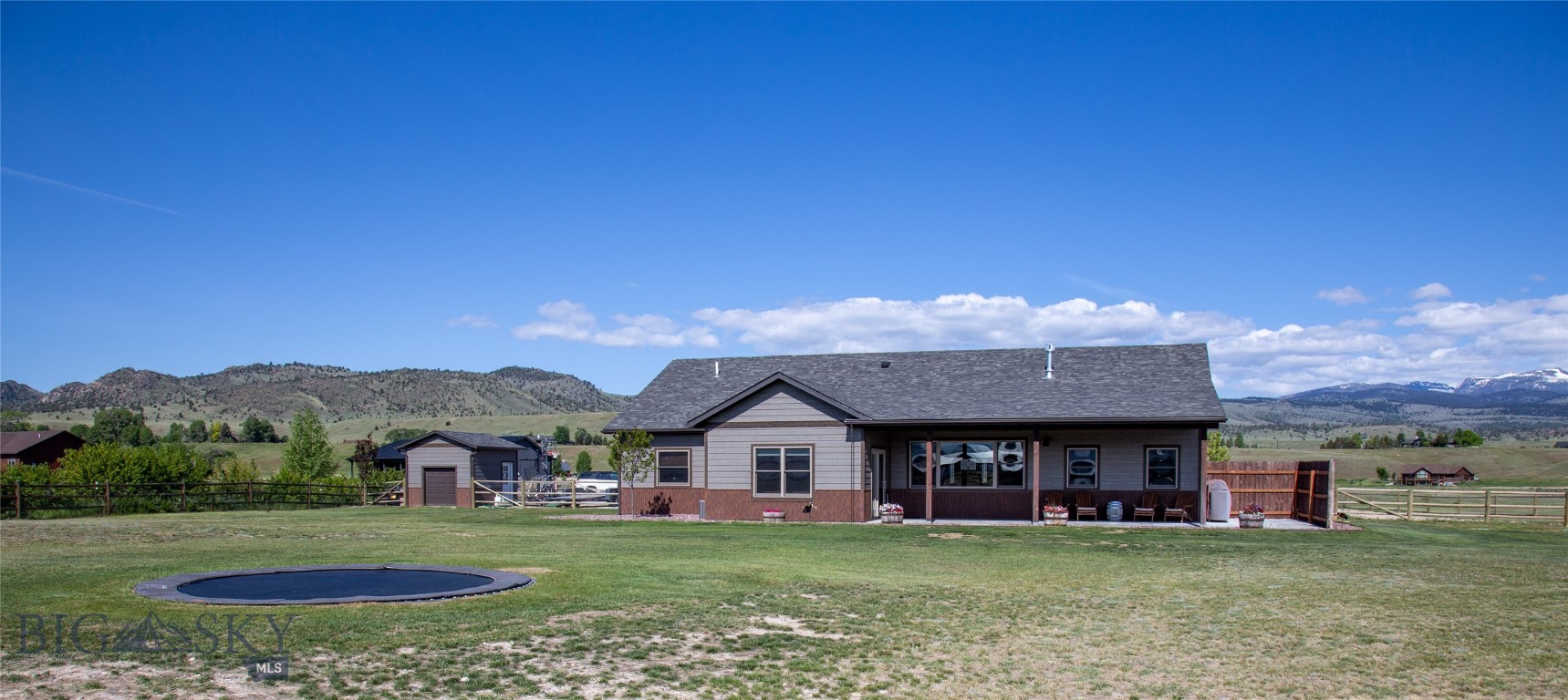 8 Sunset Court