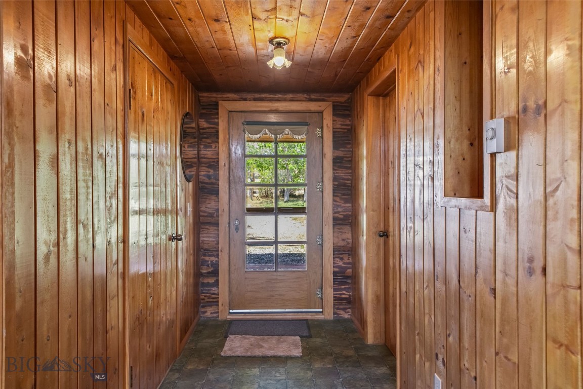 273 Two Bumps Rd