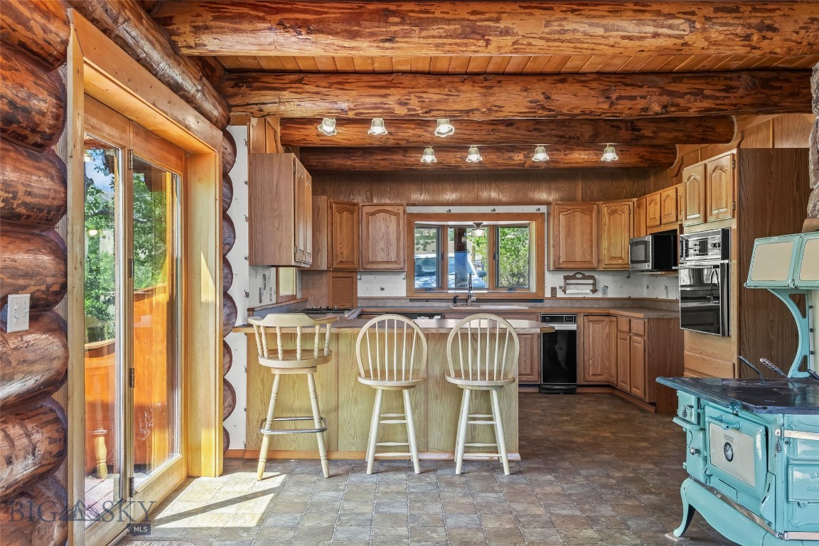 273 Two Bumps Rd