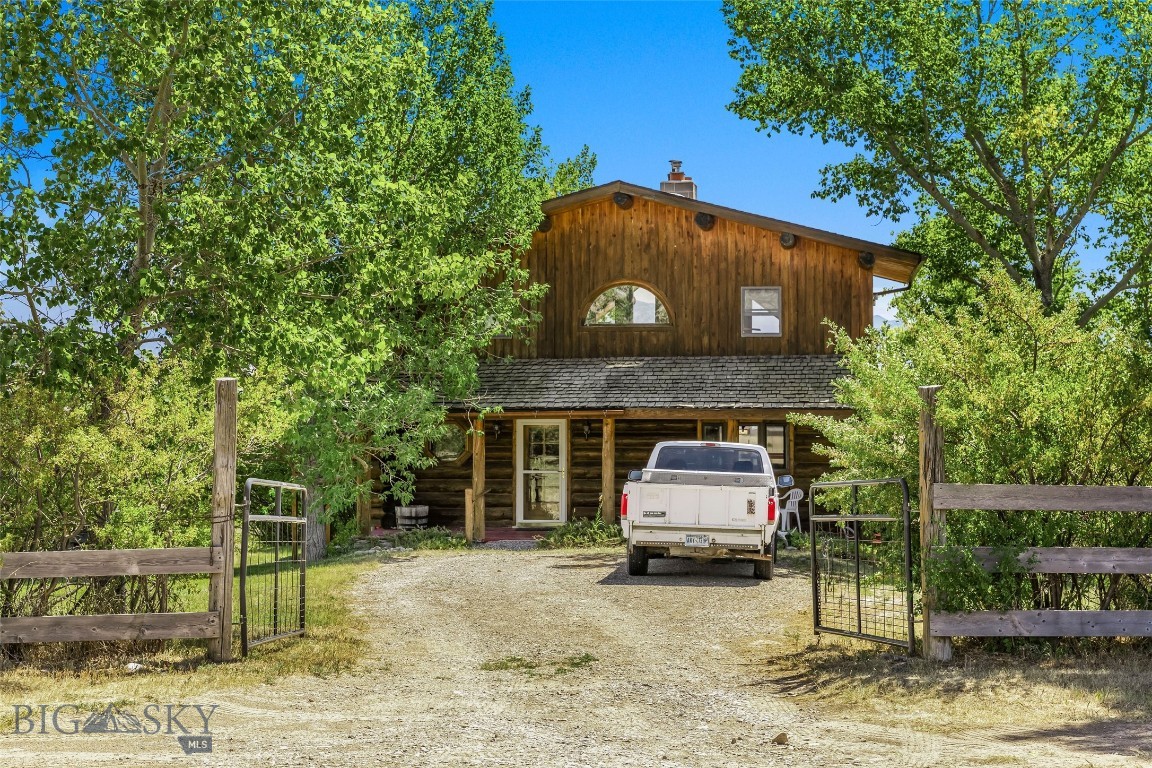 273 Two Bumps Rd