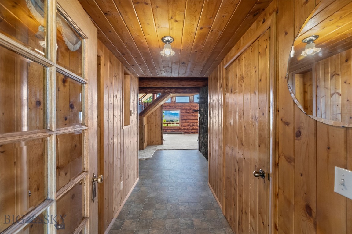273 Two Bumps Rd