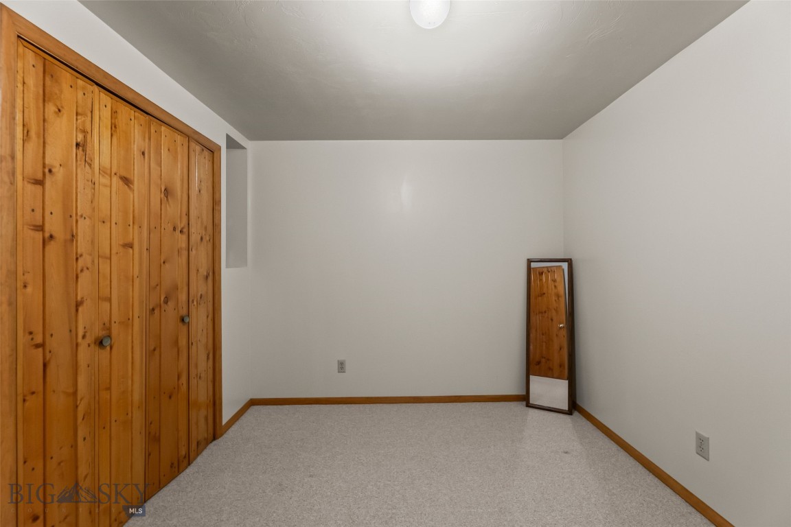 273 Two Bumps Rd