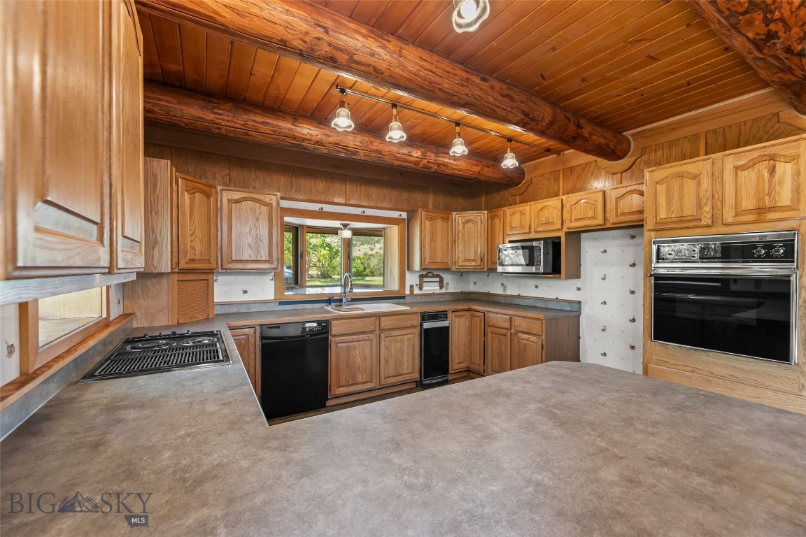 273 Two Bumps Rd