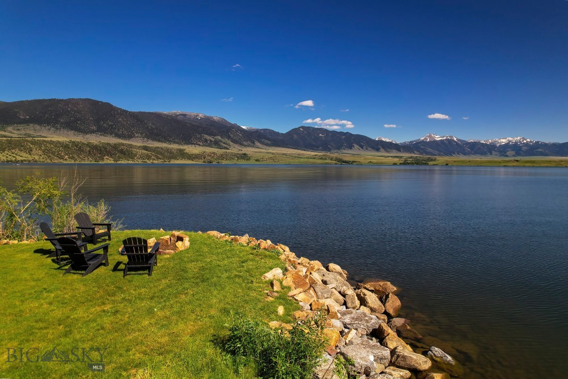 Lost Heart Ranch Ennis Lake Rd