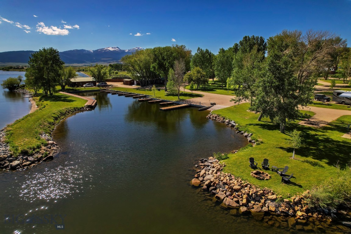 Lost Heart Ranch Ennis Lake Rd