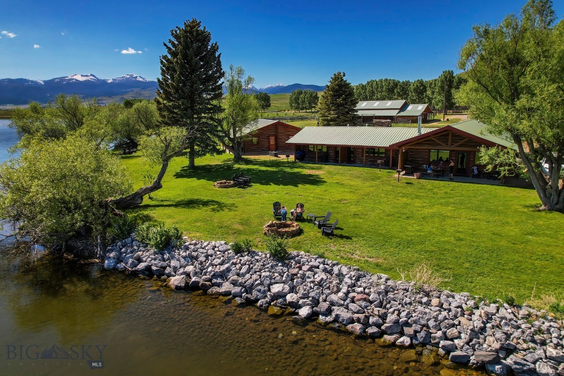 Lost Heart Ranch Ennis Lake Rd