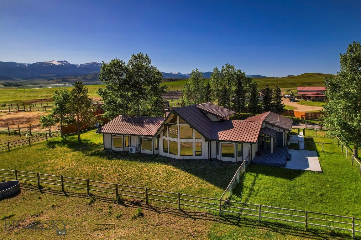 Lost Heart Ranch Ennis Lake Rd