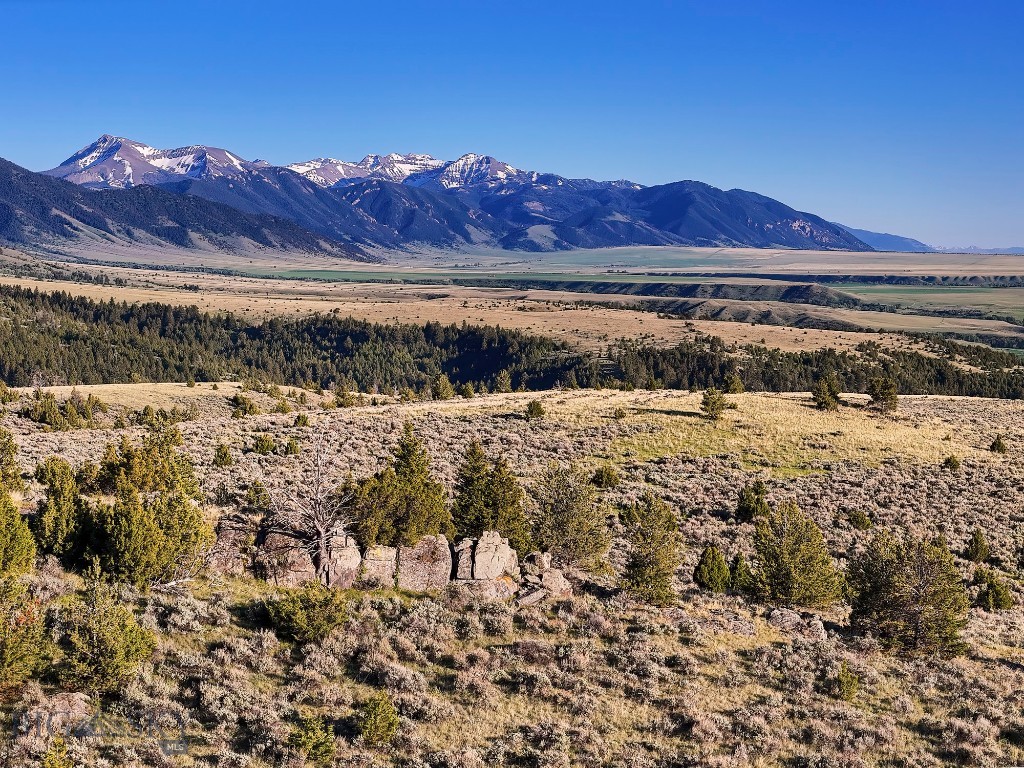 Lost Heart Ranch Ennis Lake Rd
