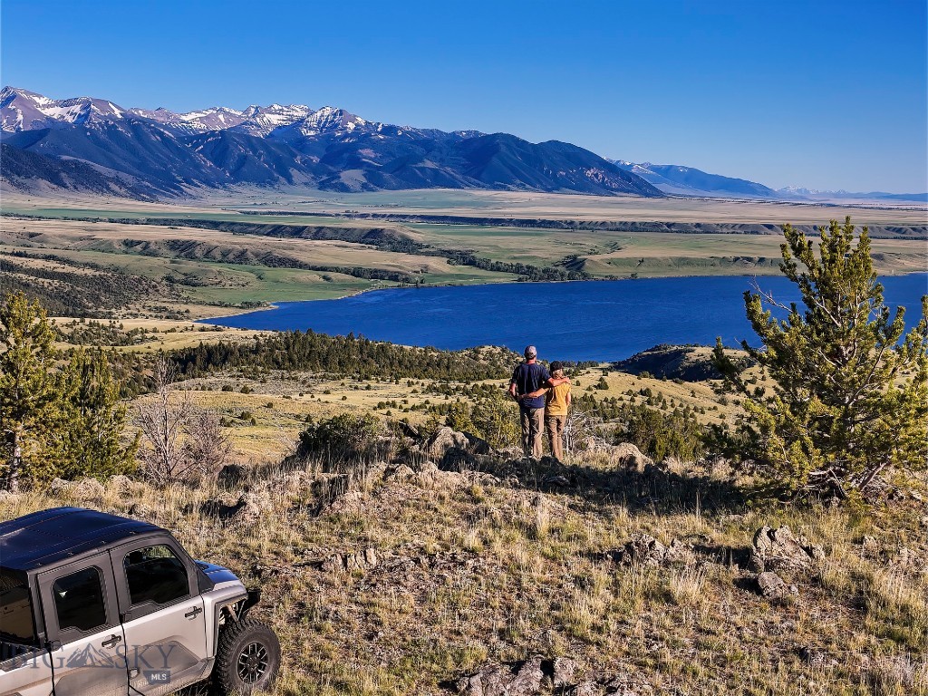 Lost Heart Ranch Ennis Lake Rd