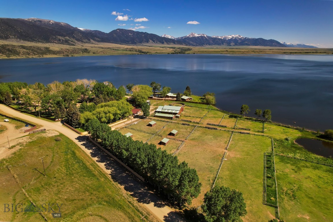 Lost Heart Ranch Ennis Lake Rd