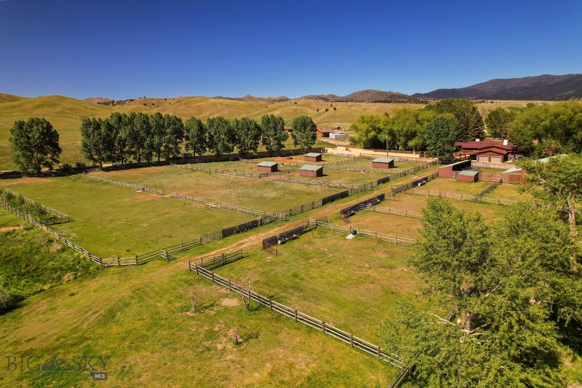 Lost Heart Ranch Ennis Lake Rd