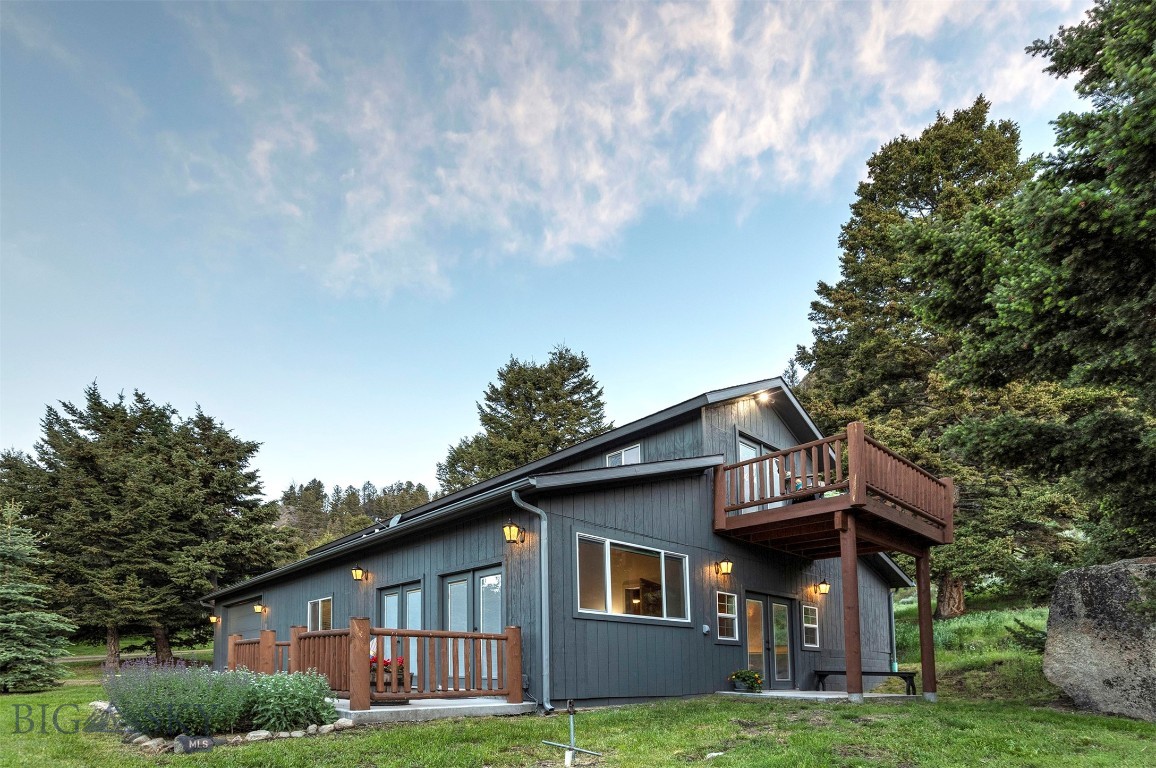 952 N Meadow Creek Road