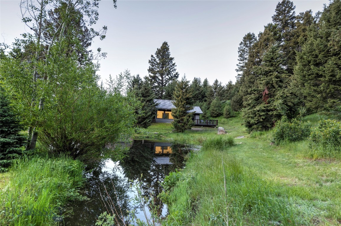 952 N Meadow Creek Road