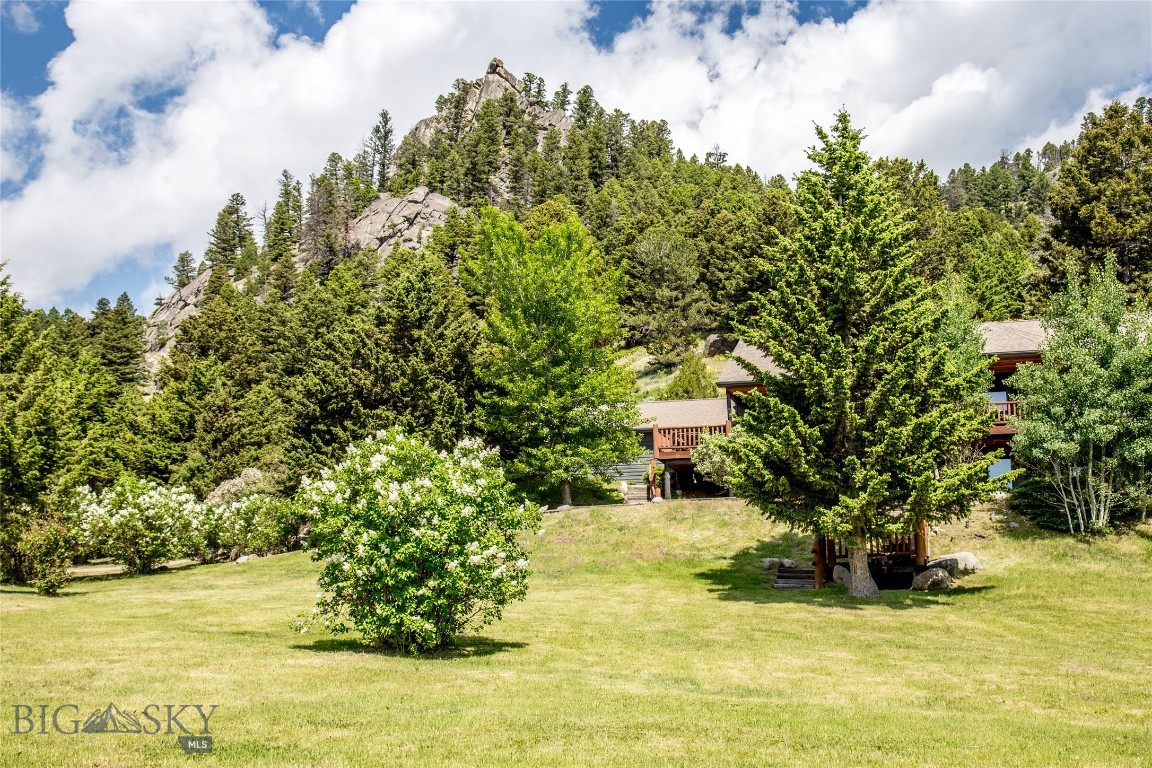 952 N Meadow Creek Road
