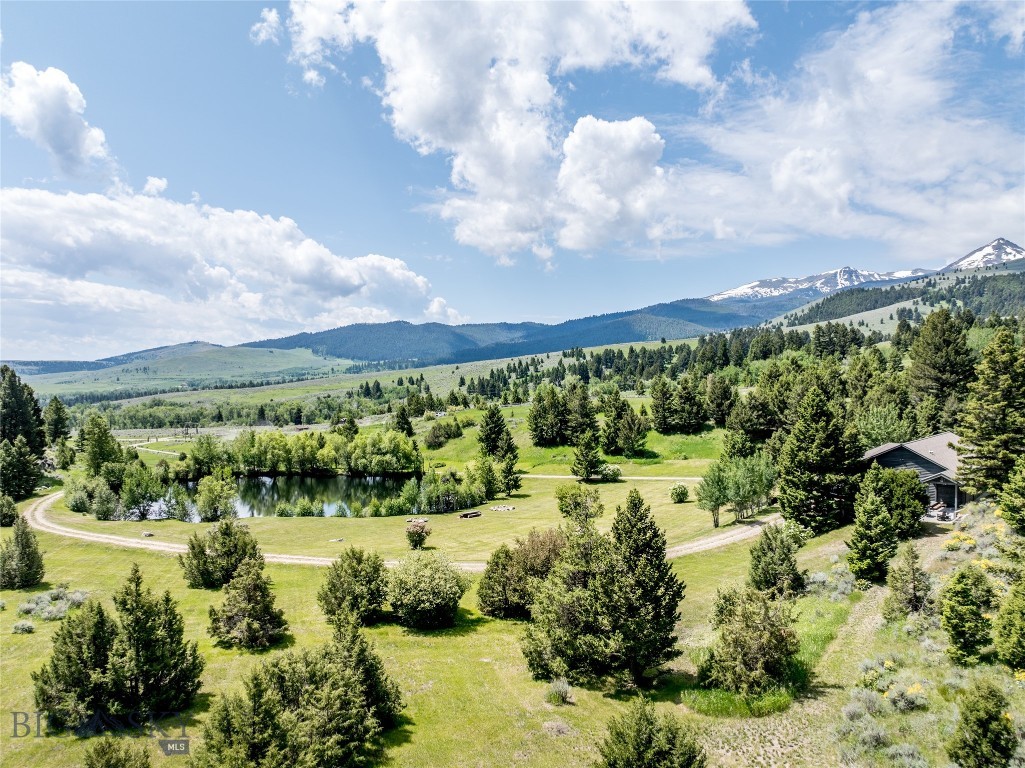 952 N Meadow Creek Road