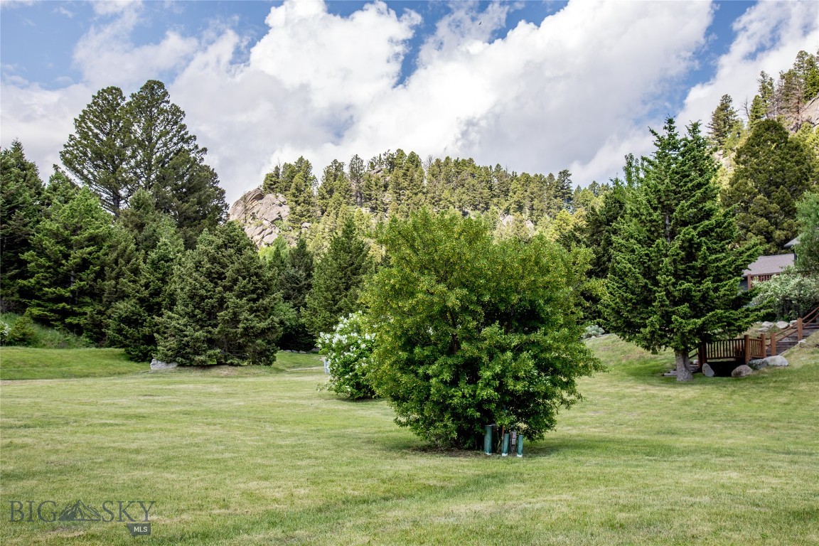 952 N Meadow Creek Road