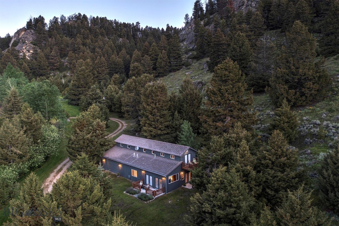 952 N Meadow Creek Road