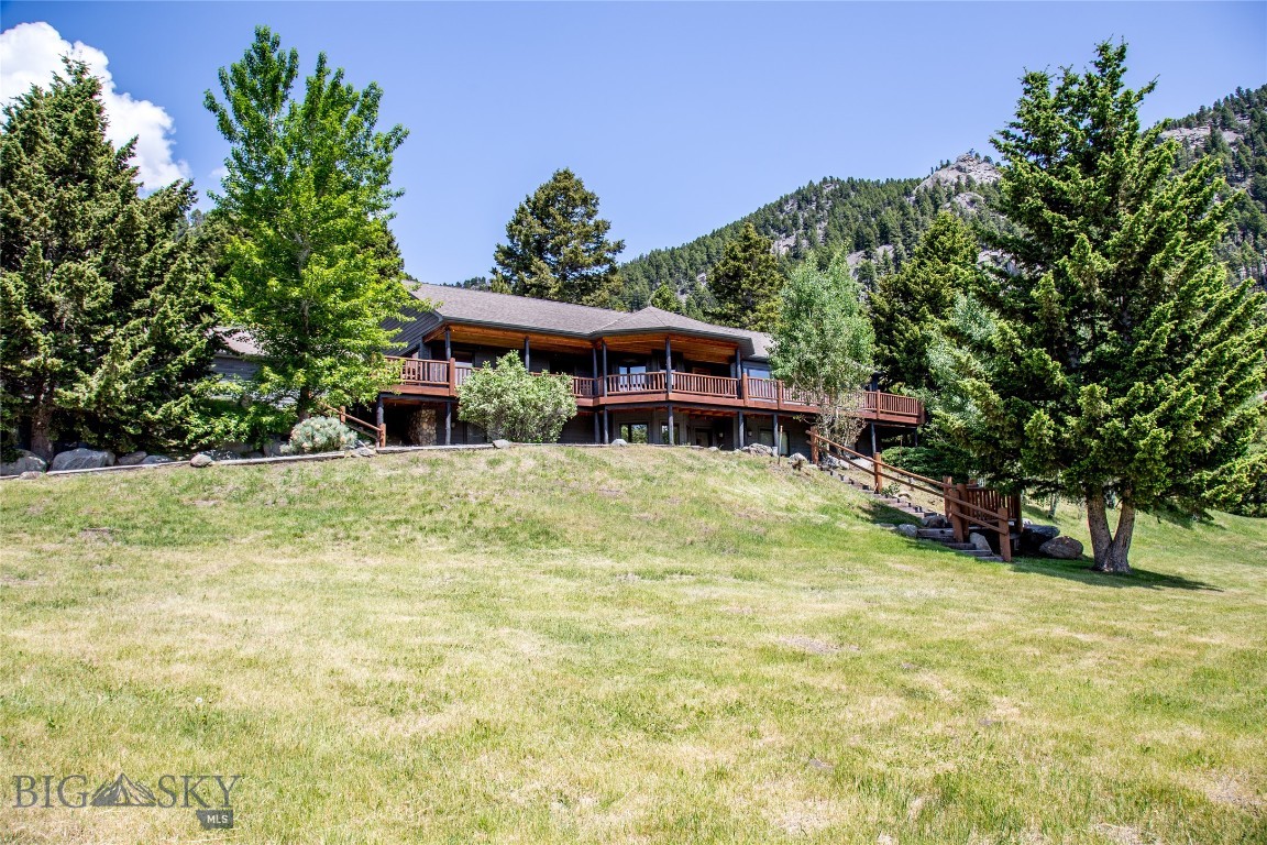 952 N Meadow Creek Road