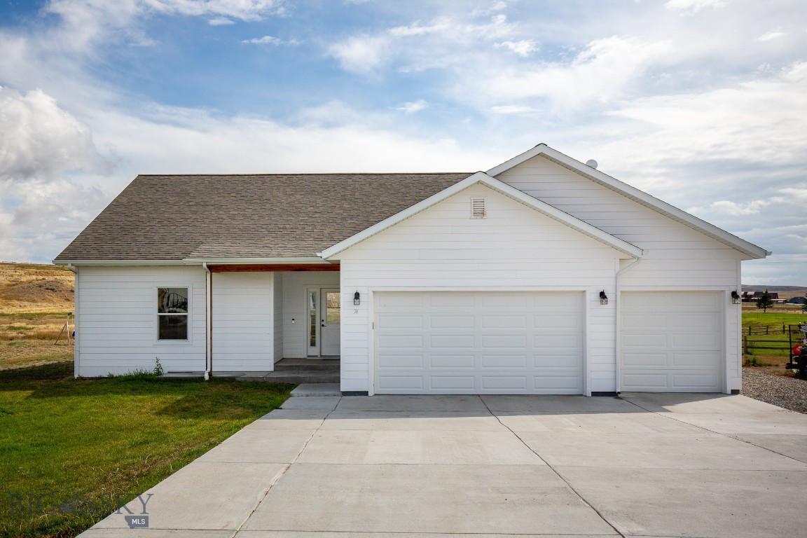 74 Blue Stem Way