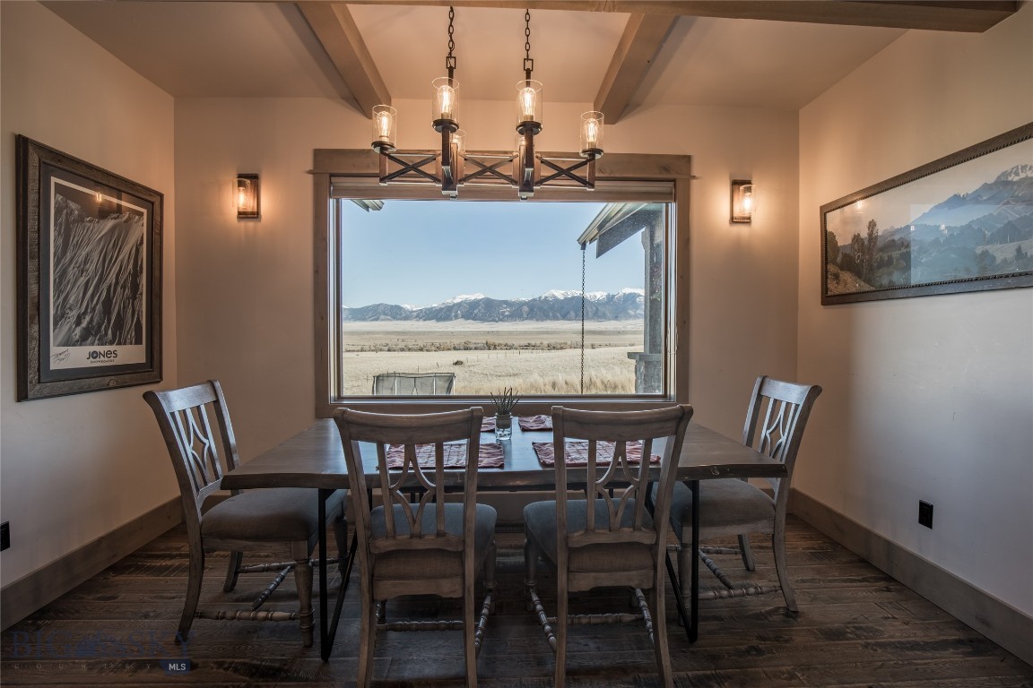 102 Diamondback Road