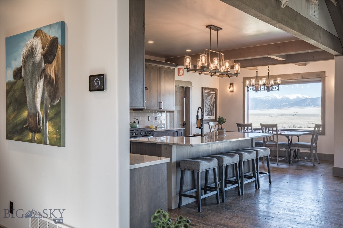 102 Diamondback Road