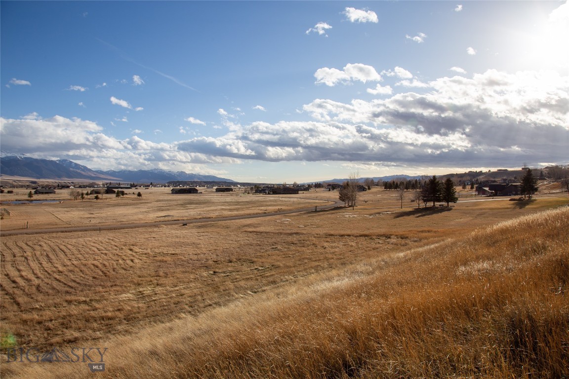 Lot 8 Sky View