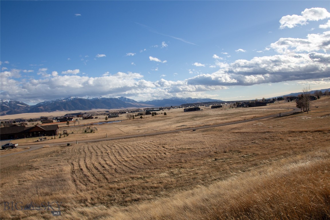 Lot 8 Sky View