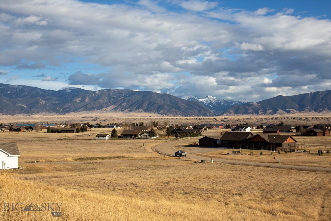 Lot 8 Sky View