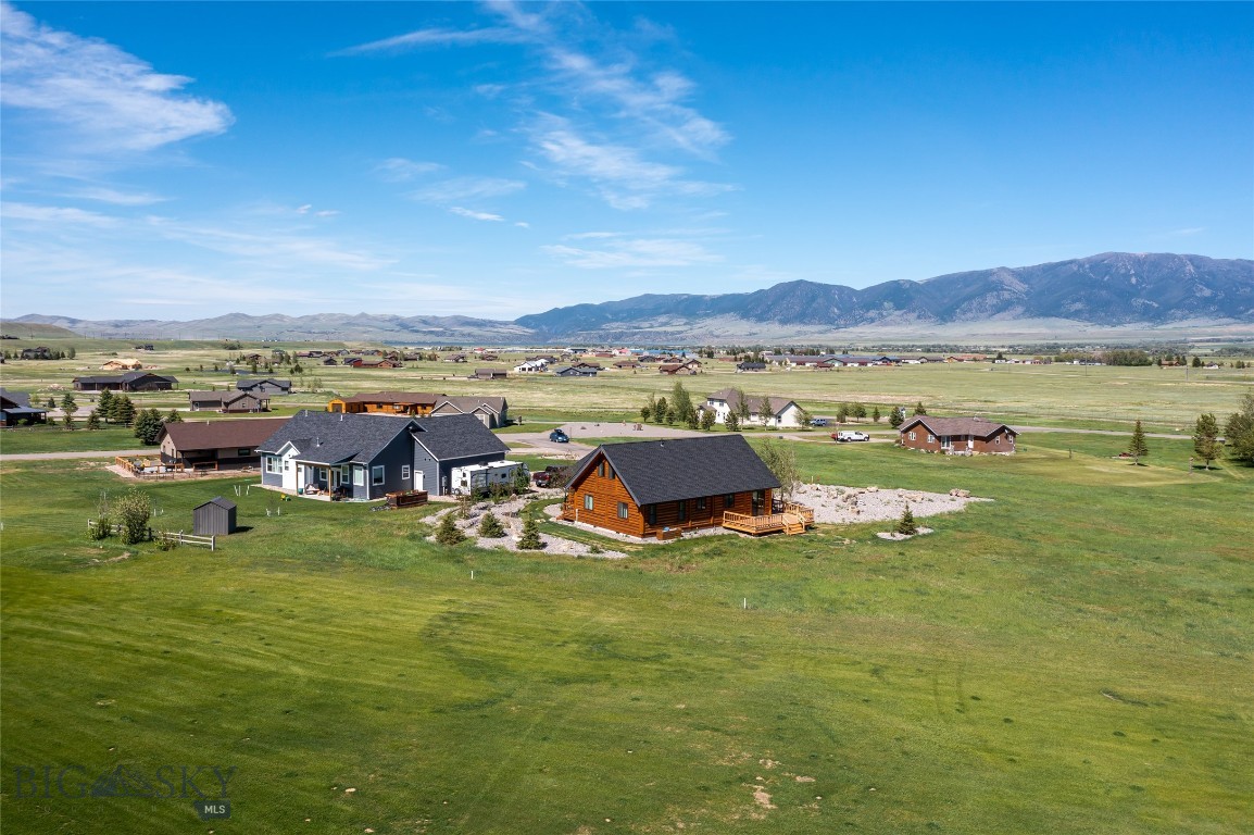 8 Ramshorn Mountain Court