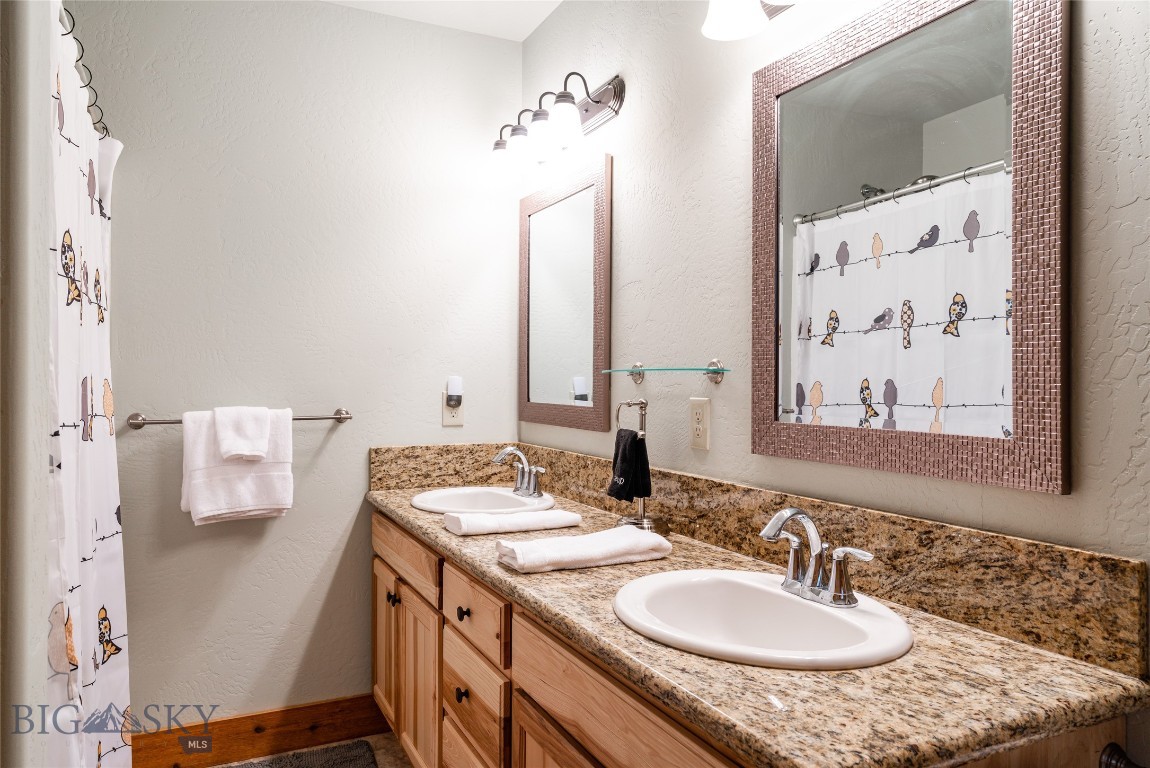 8 Ramshorn Mountain Court