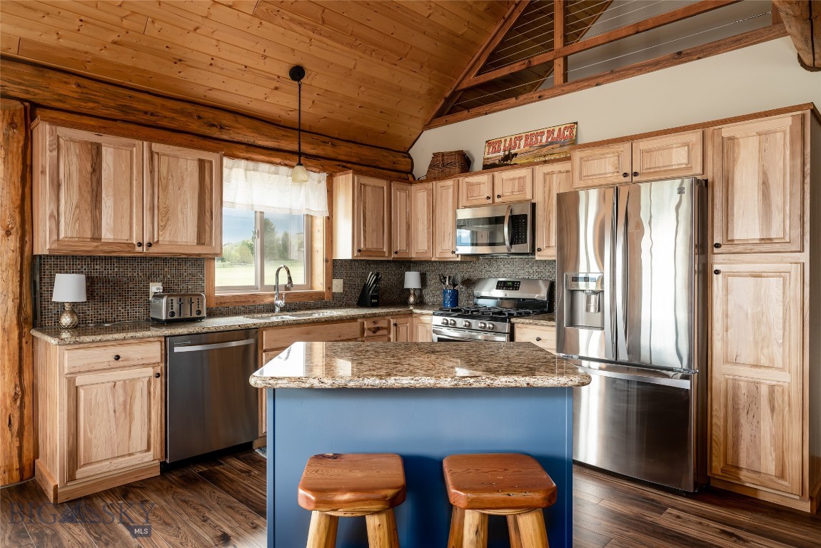 8 Ramshorn Mountain Court