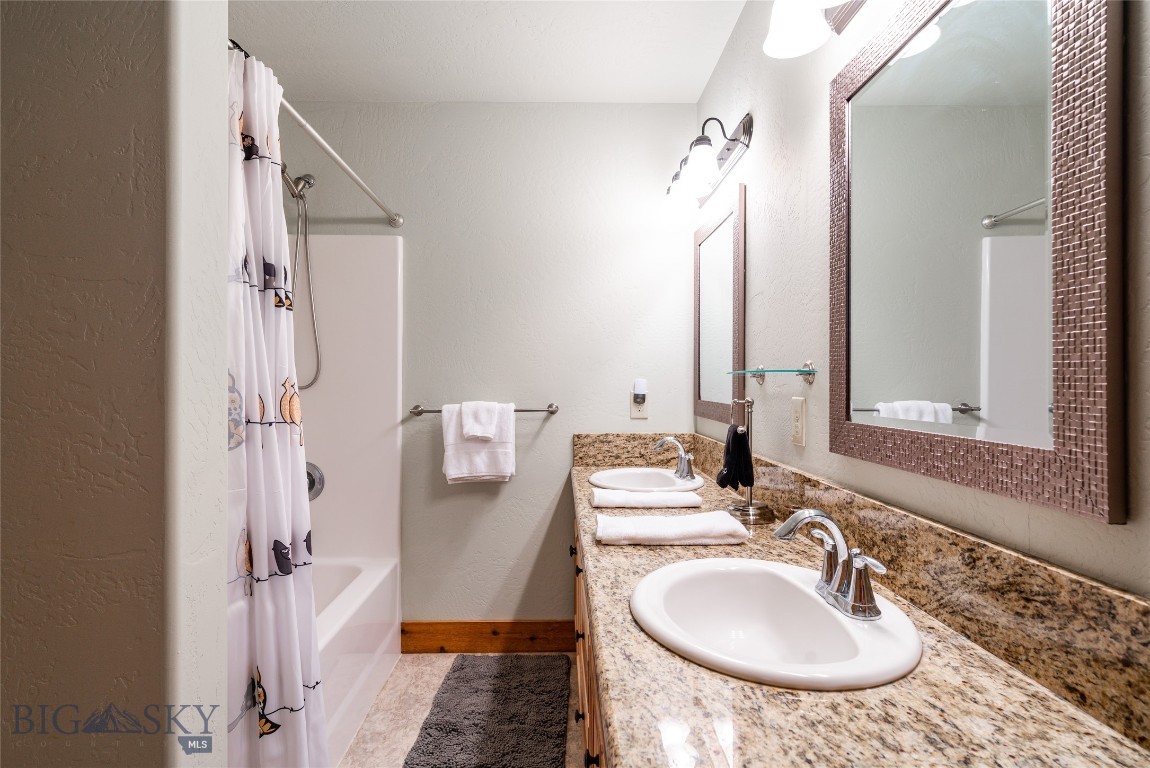 8 Ramshorn Mountain Court