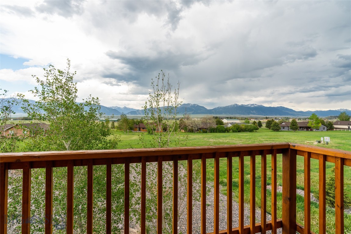 8 Ramshorn Mountain Court