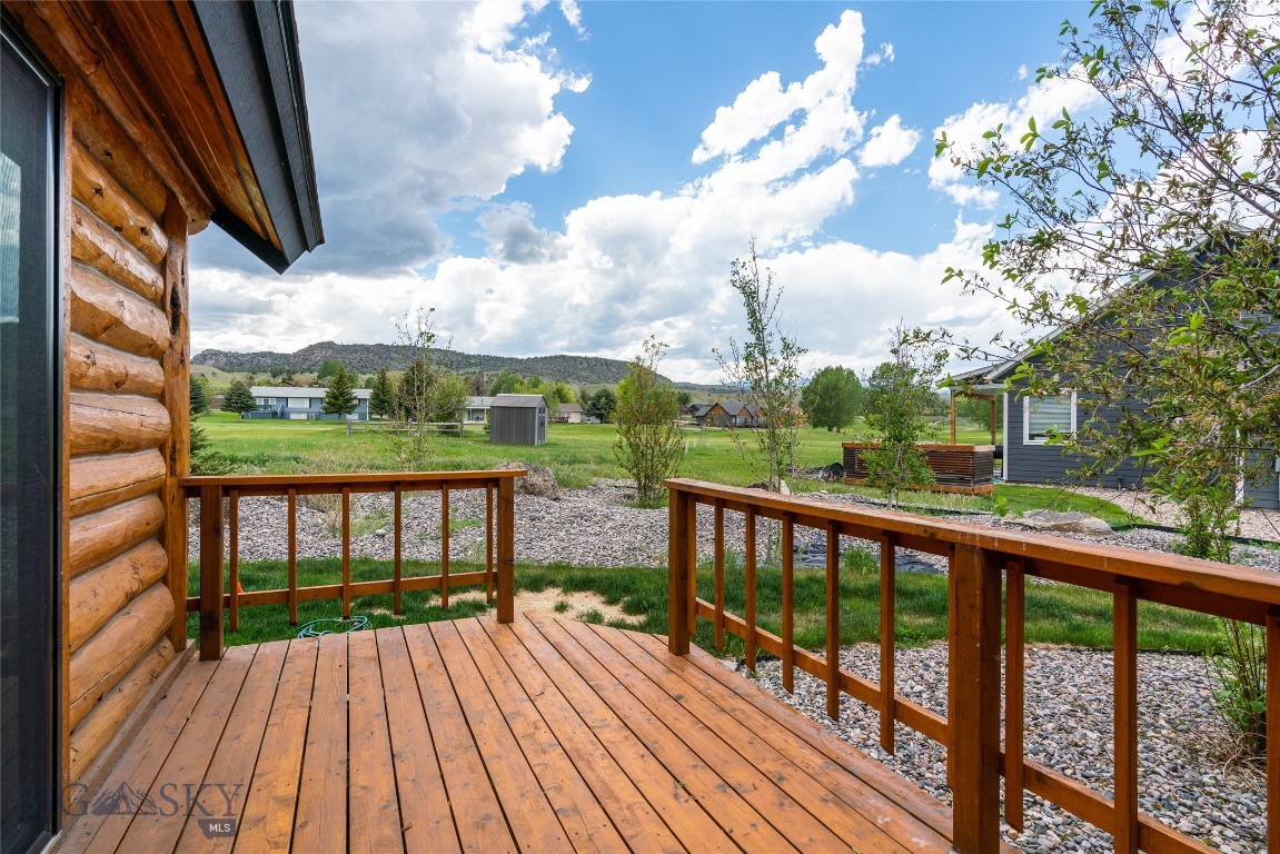 8 Ramshorn Mountain Court