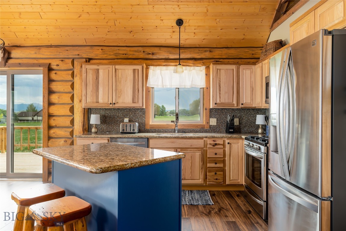 8 Ramshorn Mountain Court