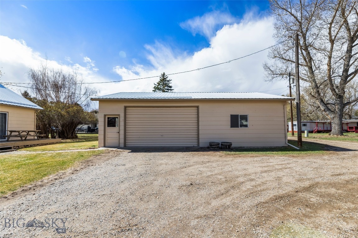 200 E Armitage