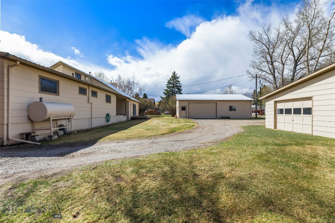 200 E Armitage