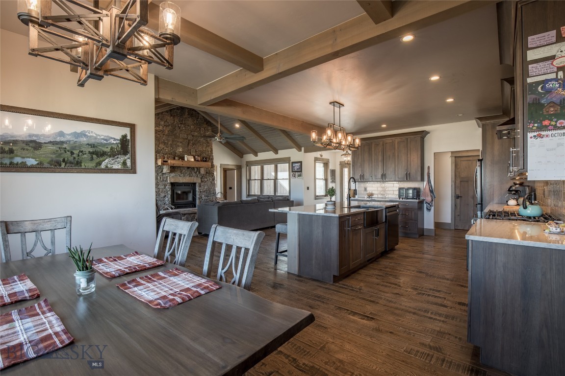 102 Diamondback Road