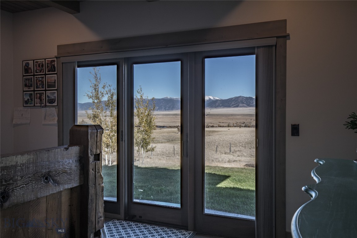 102 Diamondback Road