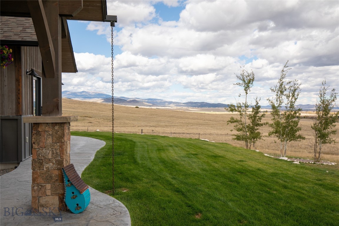 102 Diamondback Road