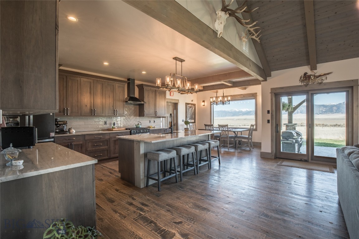 102 Diamondback Road