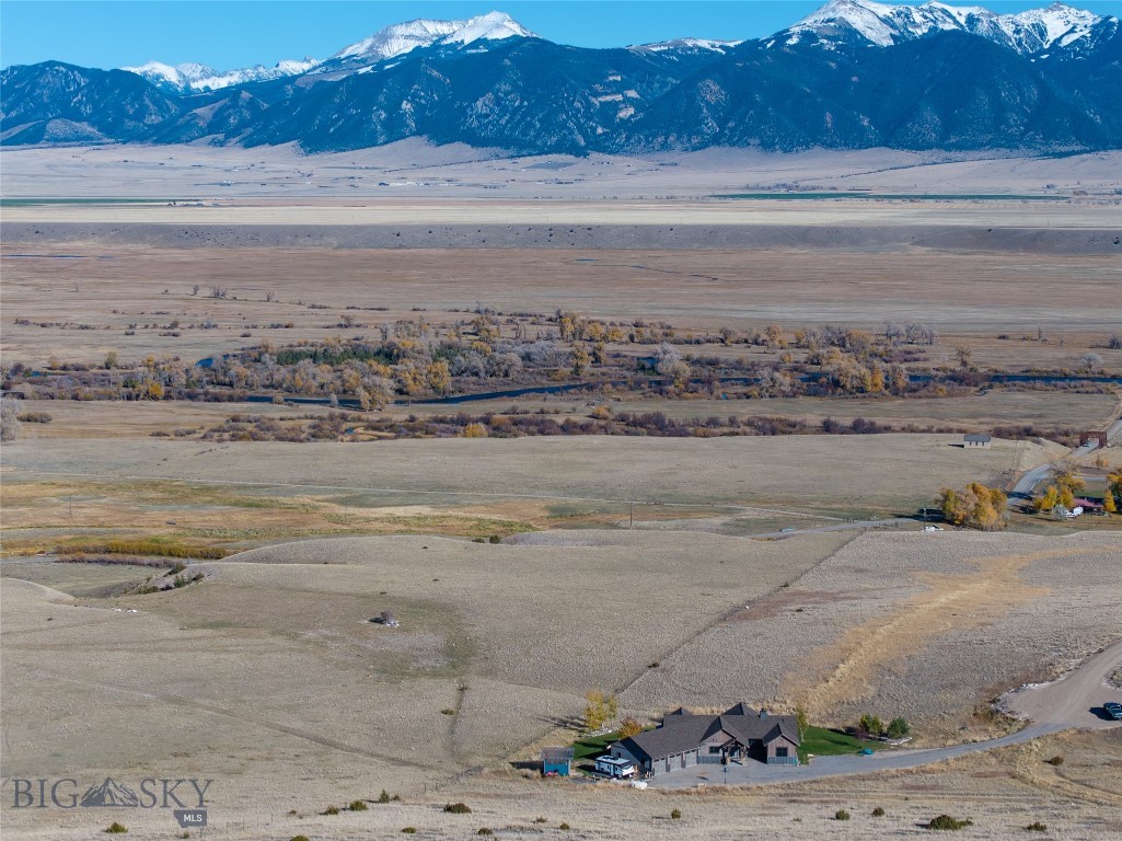 102 Diamondback Road