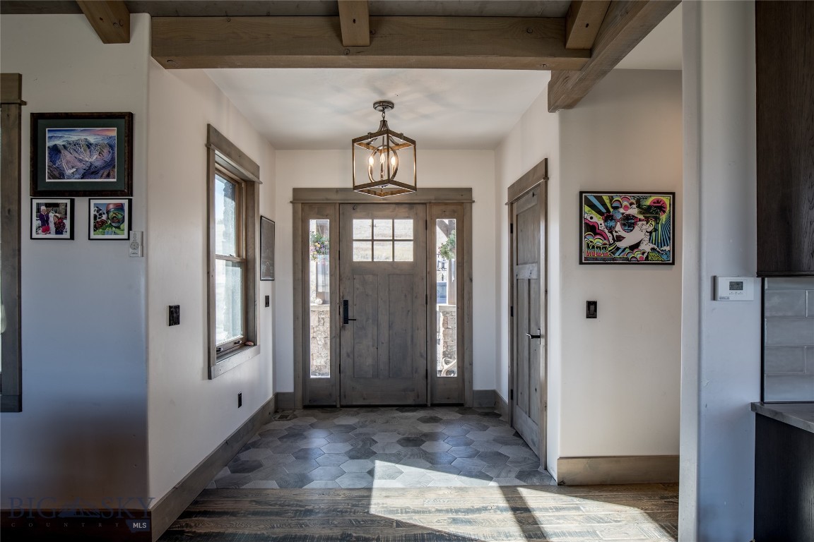 102 Diamondback Road