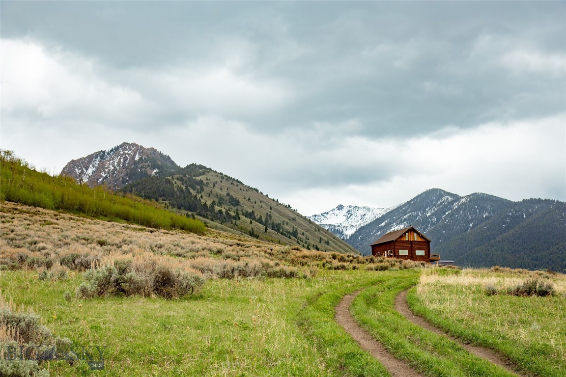 224 Slide Rock Road