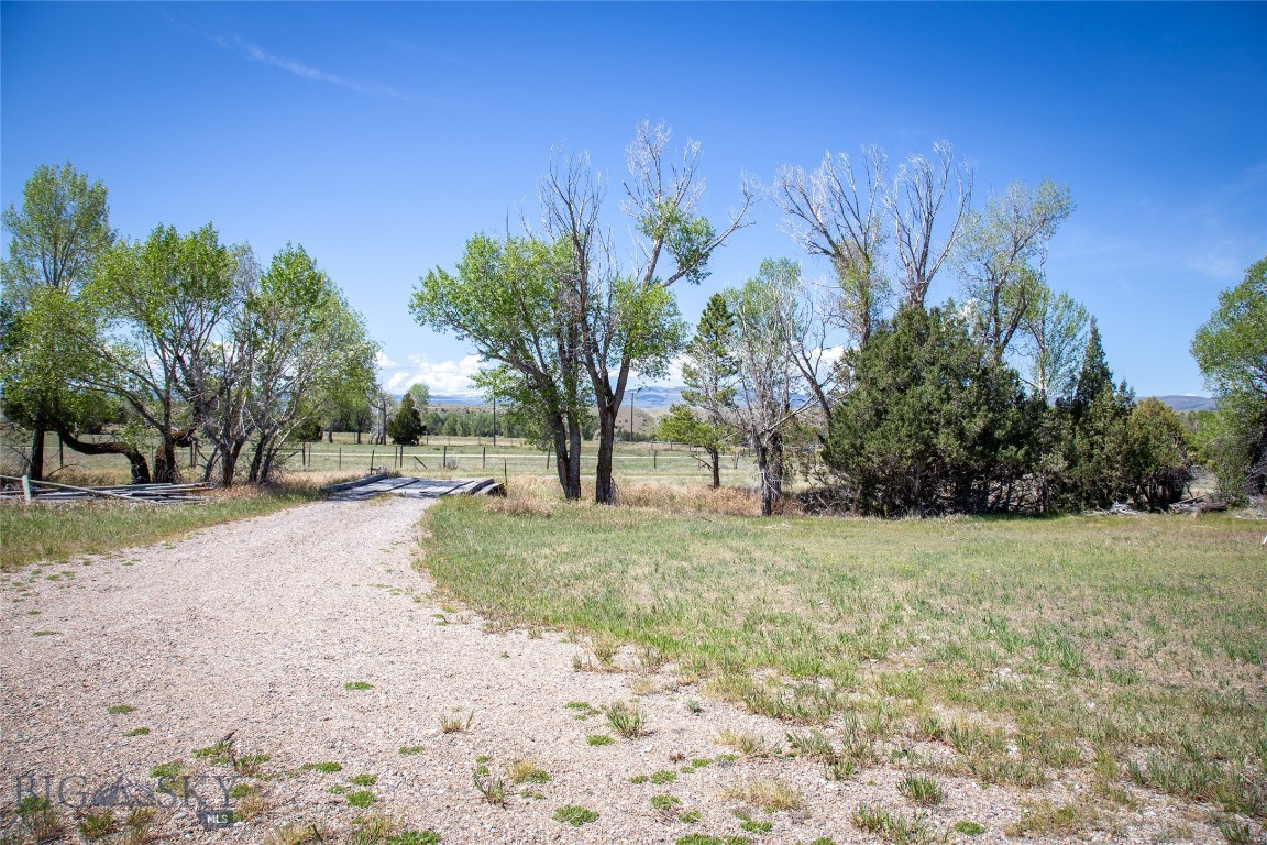 4566 US Highway 287 N
