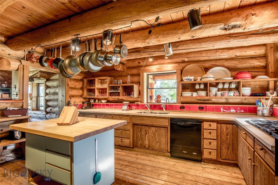376 Sundance Bench Road