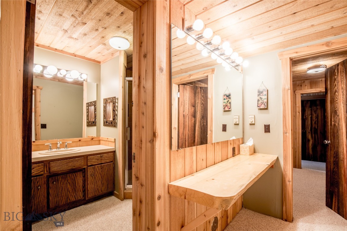 376 Sundance Bench Road